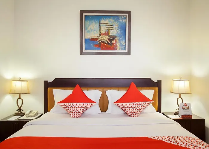 Deluxe Queen Suite